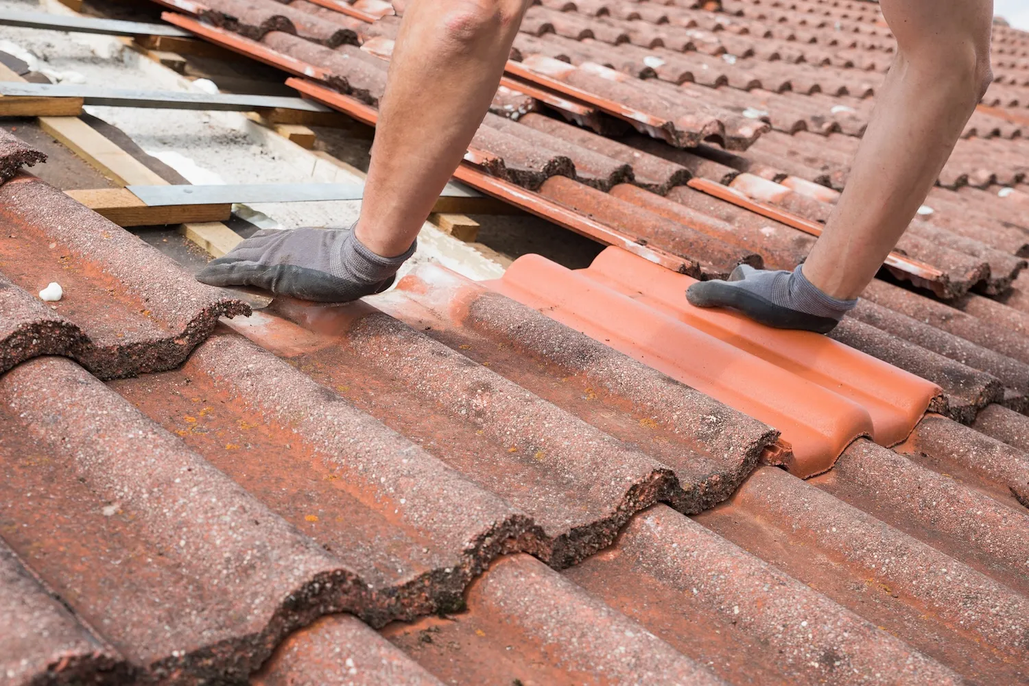 Emergency roof repair help in Norwich
